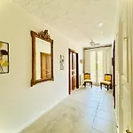 Maison De Maitre Dans La Nature * Bessan