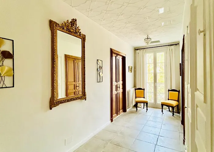 Maison De Maitre Dans La Nature * Bessan