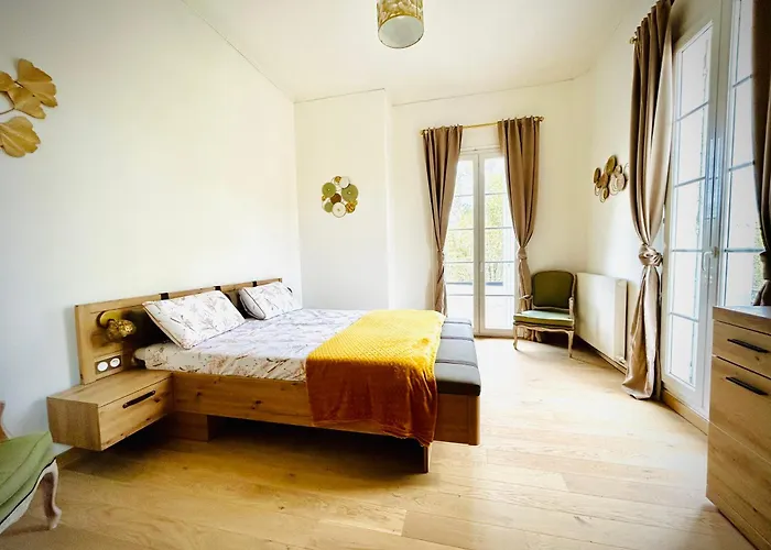 Casa vacanze Maison De Maitre Dans La Nature Bessan